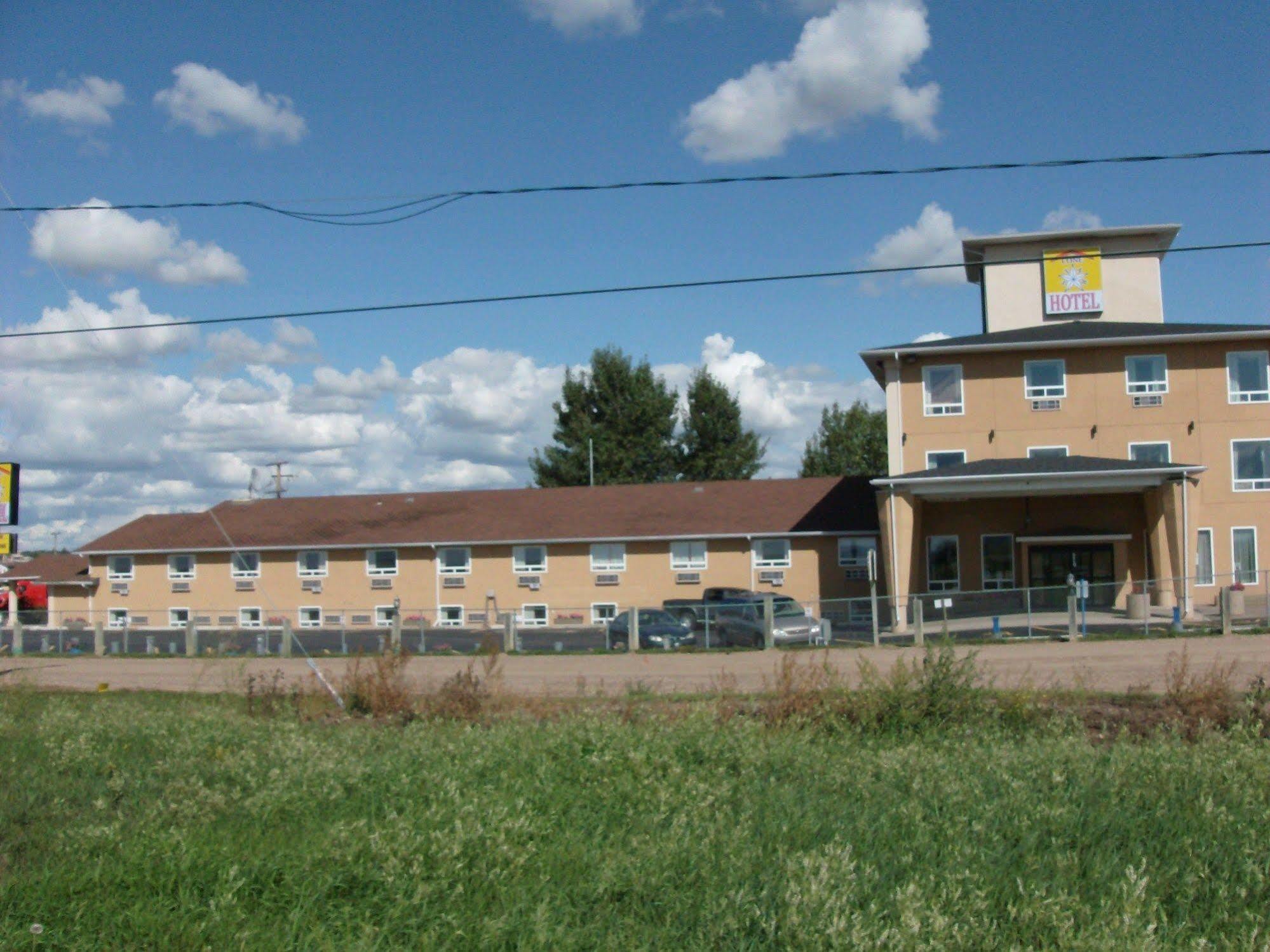 Lone Star Hotel North Battleford Esterno foto
